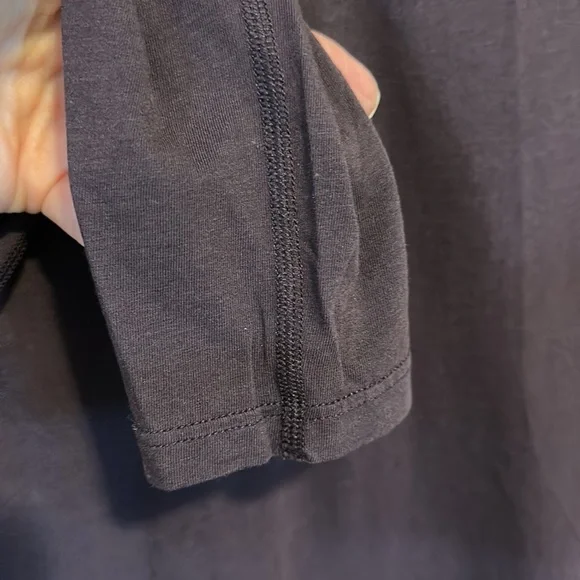 Lululemon long sleeve shirt - Picture 3 of 11